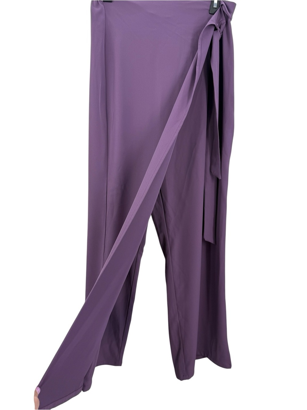HalaraFlex High Waisted Wide Leg Pants
Small Sandalwood Violet Tie - Picture 5 of 12